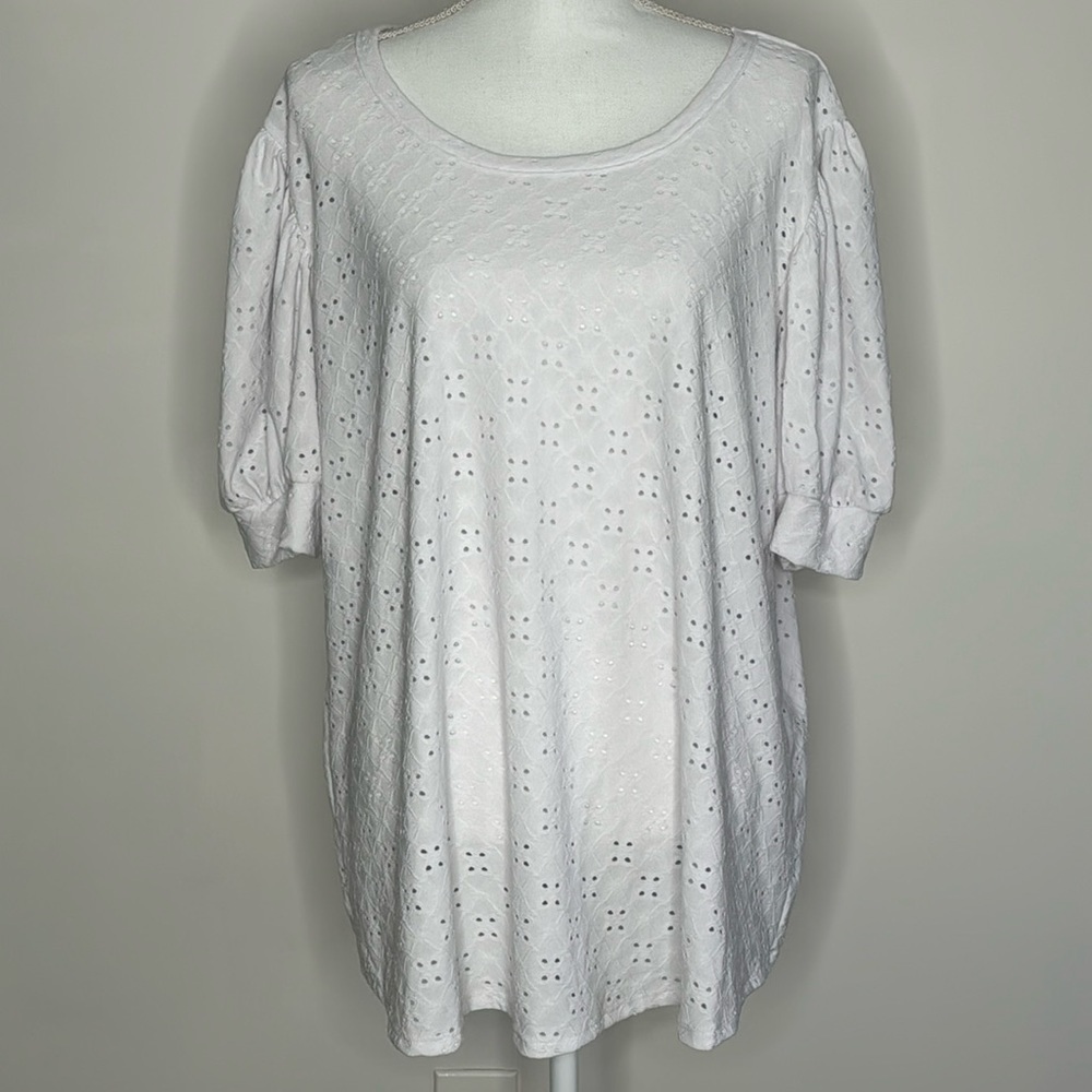 Kim & Cami White Eyelet Embroidered Top Size 3X
